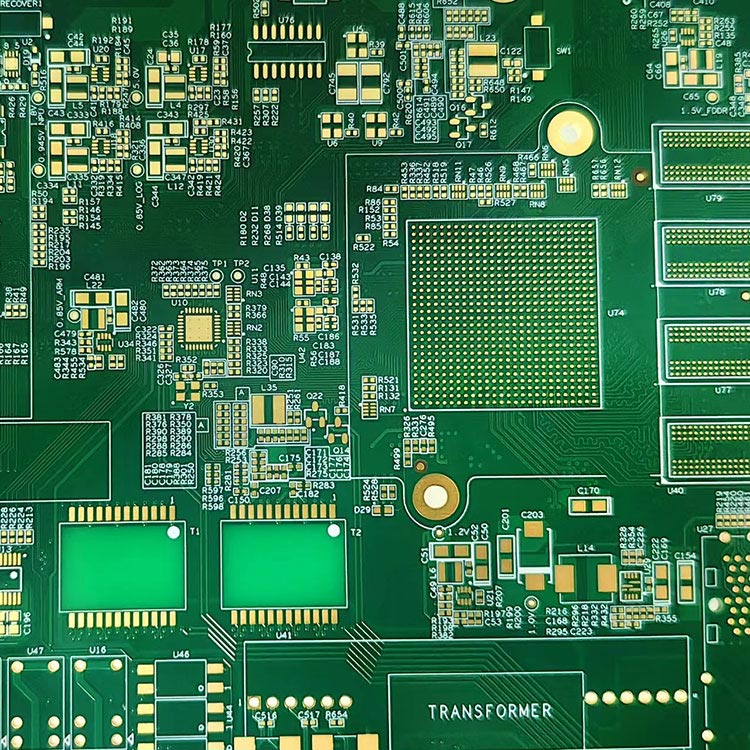 W jaki sposób produkcja płytek PCB wspiera rozwój przemysłu elektronicznego dzięki jego podstawowym cechom?